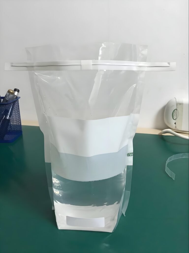 Sterile polyethylene stand-up homogenizer bag with wire closure, 2000ml capacity for laboratory sampling and microbiology testing